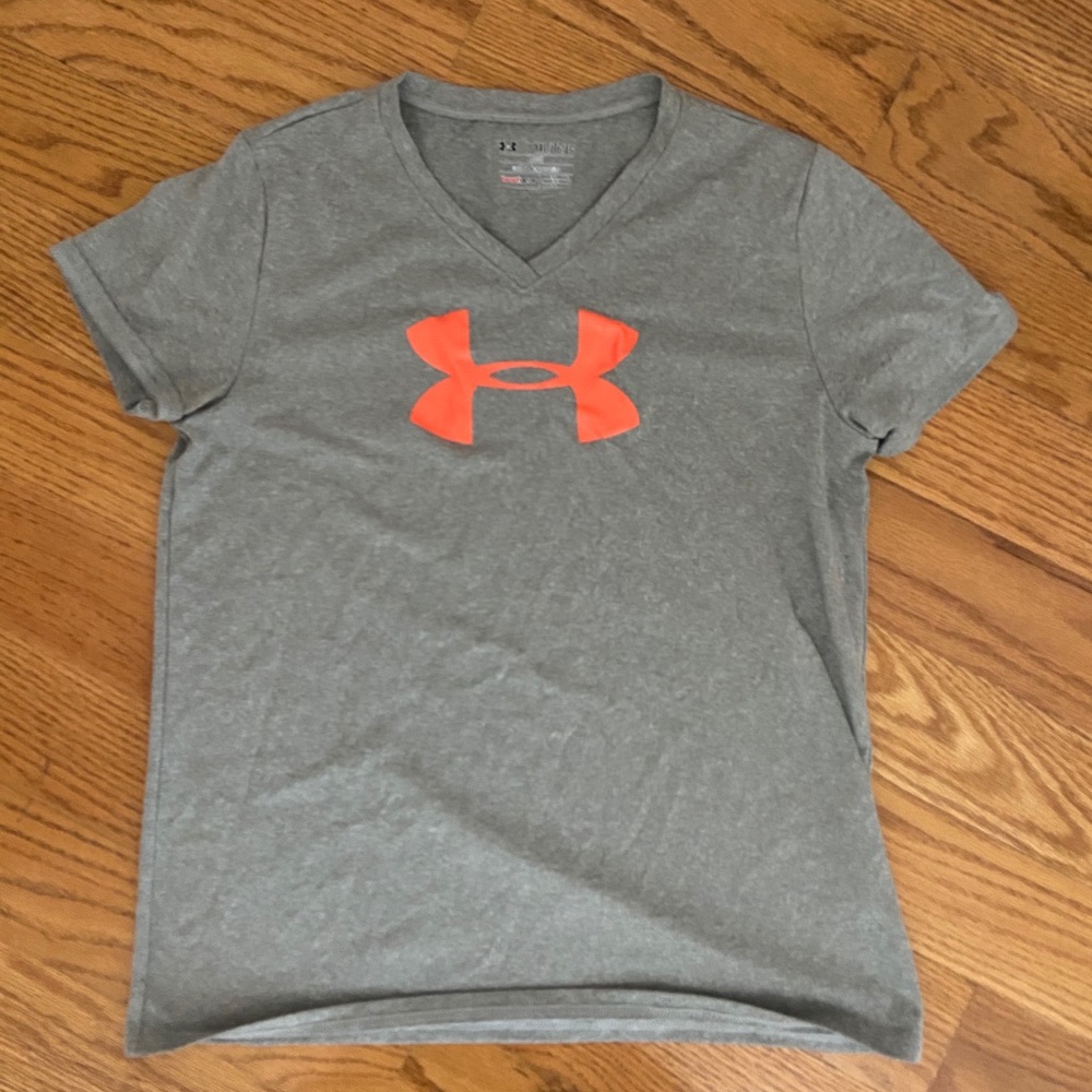 under armour t shirt